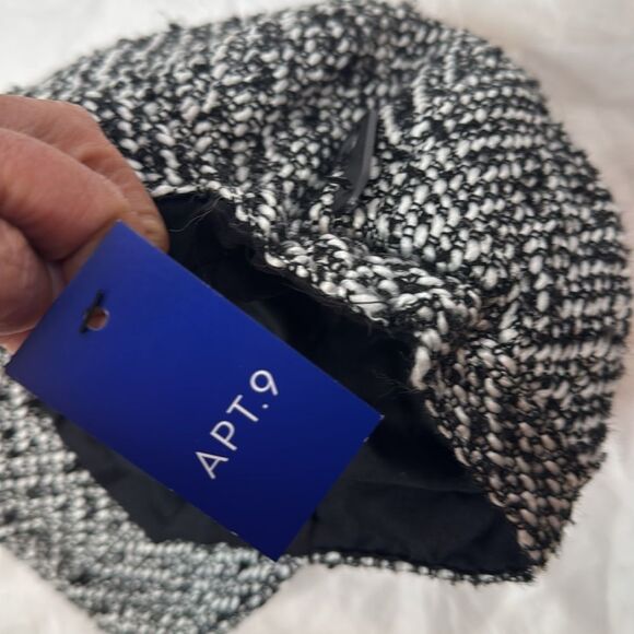 Apt. 9 Herringbone Newsboy Tweed Cap. NWT. - Picture 5 of 8